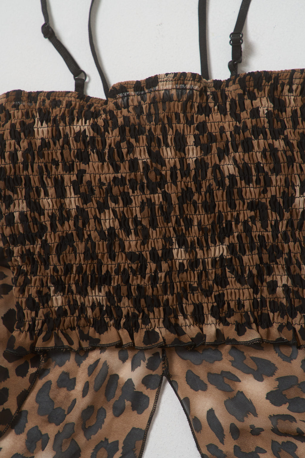 🦋谷間チラ見せ✧豹柄キャミ🦋