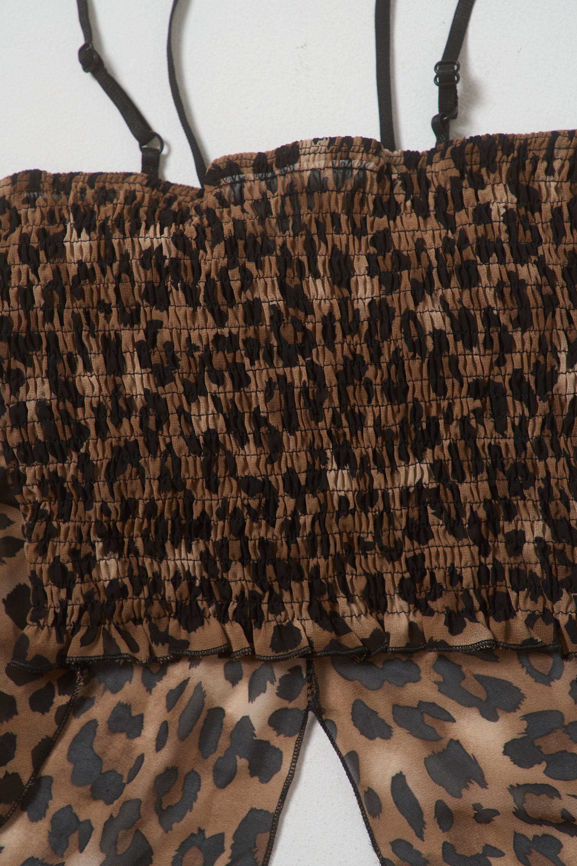 🦋谷間チラ見せ✧豹柄キャミ🦋