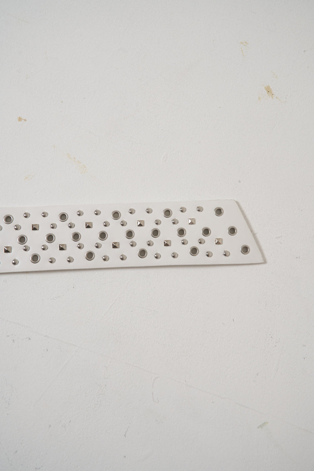 🦋鬼盛れギャルベルト☆ホワイトスタッズ🦋