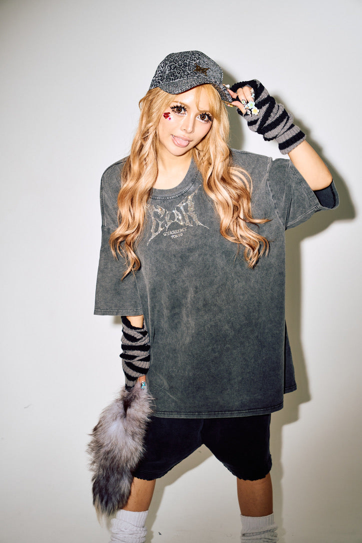 🦋鬼ギラギラユニセックスTシャツ🦋（男女兼用）