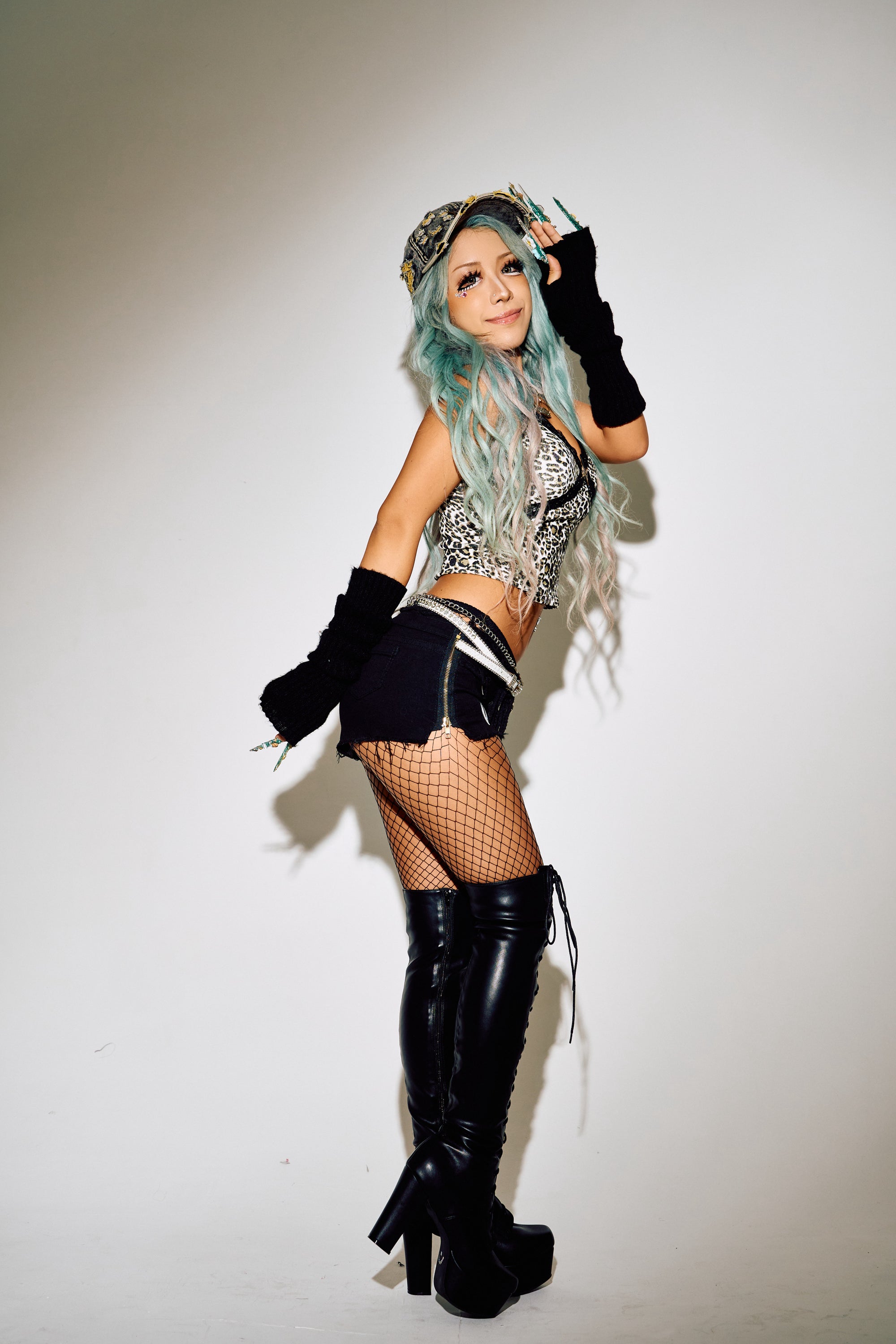 🦋ミニ丈レースのクロス豹柄キャミ🦋