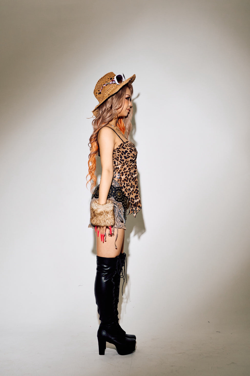 🦋谷間チラ見せ✧豹柄キャミ🦋